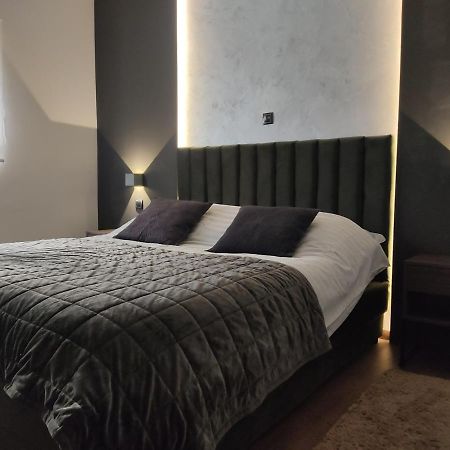 Avisi Home تريبينيي المظهر الخارجي الصورة