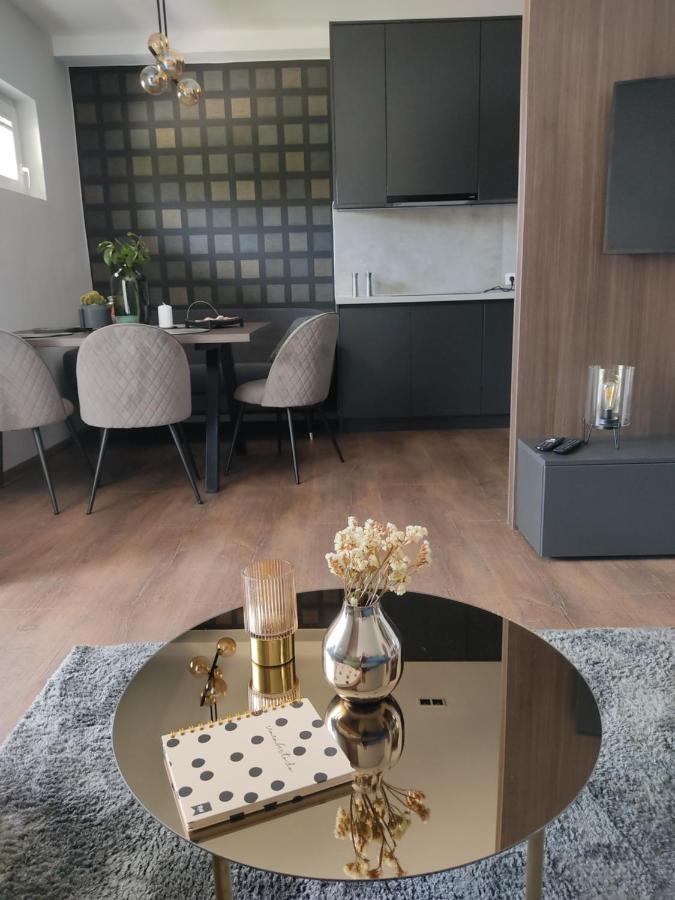 Avisi Home تريبينيي المظهر الخارجي الصورة